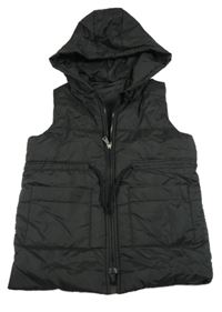 Čierna prešívaná šušťáková zateplená vesta s kapucňou SHEIN