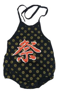 Čierny vzorovaný kraťasový overal s čínským znakom