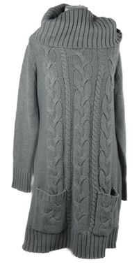 Dámske sivé vzorované svetrové šaty s komínovým golierom Bonprix