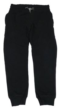 Černé tepláky Staccato