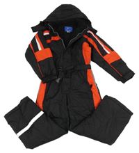 Čierno-červeno-biela šušťáková zimná kombinéza s pruhmi a kapucňou