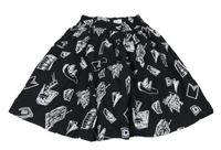 Černo-bílé široké kraťasy s obrázky 