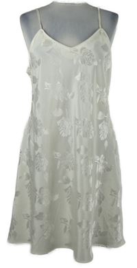 Dámska biela kvetovaná nočná košeľa C&A