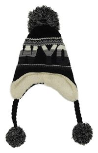 Černá pletená zateplená beranice s nápisem 