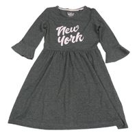 Sivé šaty s nápisom Pepperts