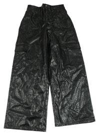 Černé vzorované cargo wide leg koženkové kalhoty RIVER ISLAND