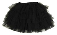 Čierna tylová vrstvená sukňa