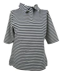 Dámská černo-bílá pruhovaná halenka s límečkem Gallery 