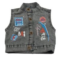 Sivá rifľová vesta s potlačou