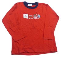 Červeno-tmavomodré tričko s autami