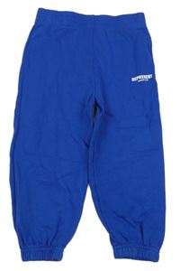 Zafírové tepláky s nápisom