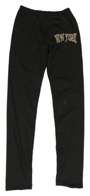 Čierne legíny s nápisom