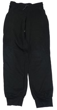 Černé tepláky Primark