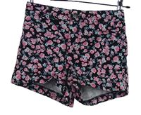 Dámske čierno-ružové kvetované elastické rifľové kraťasy H&M