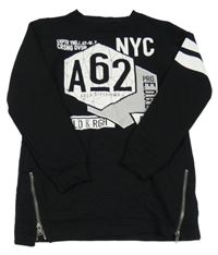 Čierna rebrovaná mikina s potlačou Chapter young