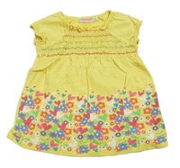 Žlto-farebné šaty s kvetmi a srdiečkami Liegelind