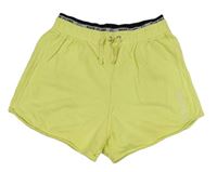 Žluté teplákové kraťasy s logem River Island vel. 176