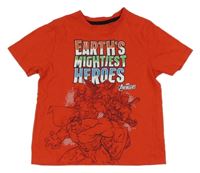 Červené tričko s hrdinami Marvel