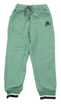 Olivové tepláky s nášivkou Kids