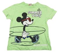 Zelené tričko s Mickey mousem a nápisy Primark
