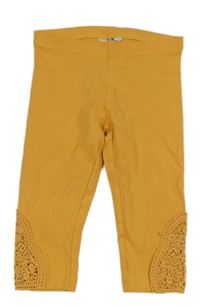 Okrové capri legíny s čipkou C&A