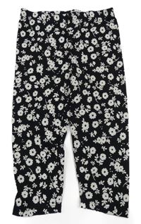 Čierno-biele kvetované crop legíny