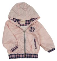 Světlerůžovo-kostkovaný šusťákový jarní bomber s květem a kapucňou mini bombili