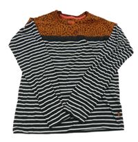 Čierno-bielo-hnedé tričko so vzorom a pruhmi