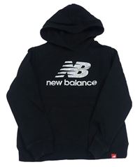 Černá mikina s logem a kapucí New Balance