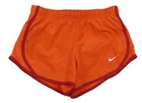 Červené športové kraťasy s logom Nike