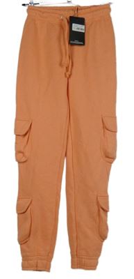 Nové - Dámske oranžové cargo tepláky s vreckami PrettyLittle Thing vel. 32