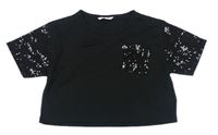 Čierne crop tričko s vreckom a flitrami miss e-vie