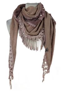 Dámský vínový šátek s kvetmi a strapcemi