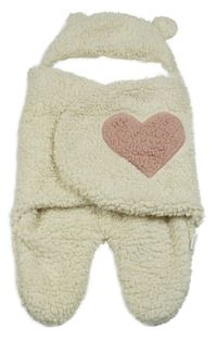 Béžovo-růžová huňatá zavinovací deka do autosedačky se srdíčkem 