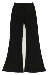 Černé zvonové sportovní kalhoty 