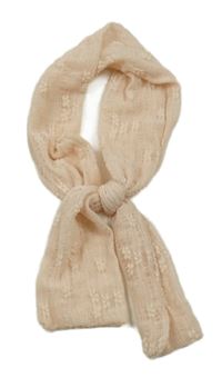 Růžová šála s výšivkami