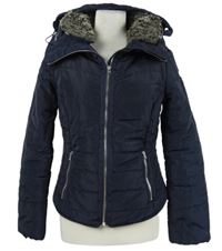 Dámska tmavomodrá šušťáková zimná bunda s kapucňou s kožúškom S. Oliver