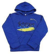 Modrá mikina s nápisom a kapucňou