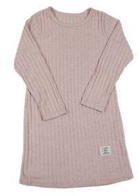 Svetloružové úpletové rebrované šaty s nášivkou