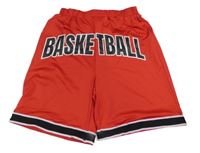 Červené sportovní kraťasy s nápisem Shein