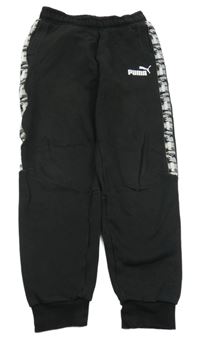 Černé tepláky s logy a pruhem PUMA