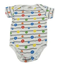 Bielo-sivé pruhované body s M&M´s