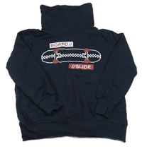 Tmavomodrá mikina so skateom a komínovým golierom Yigga