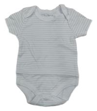 Bielo-sivé pruhované body