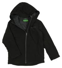 Černá softshellová bunda s logem a kapucí Mountain Warehouse