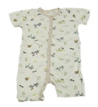 Bielo-béžový kraťasový overal s bicyklami