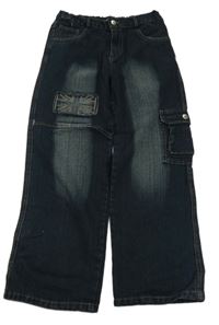 Tmavomodré široké rifle s vreckom a vlajkou