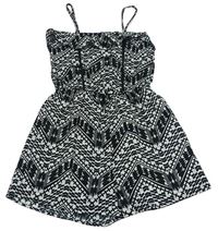 Čierno-biely vzorovaný kraťasový overal Primark