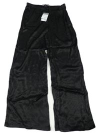 Nové - čierne zamatové wide leg ľahké nohavice Primark