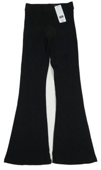 Nové - čierne rebrované flare teplákové nohavice F&F